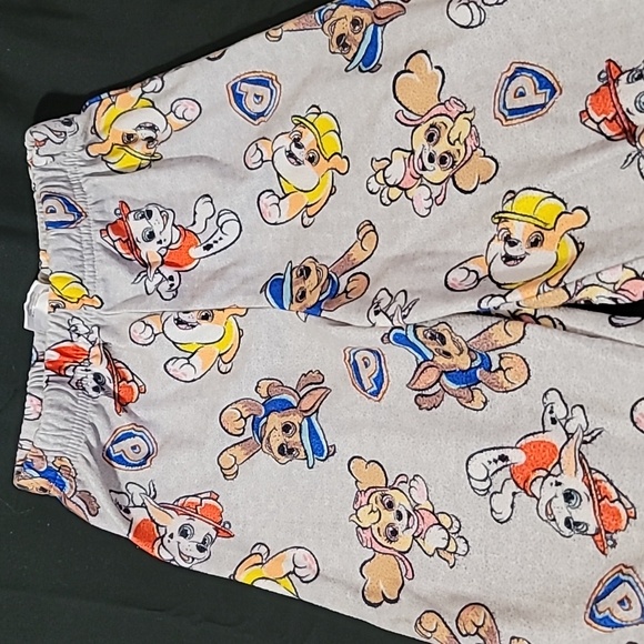 Paw Patrol - 2-Piece Loose-fit Button Down Pajamas Set Size 4T - Picture 13 of 16